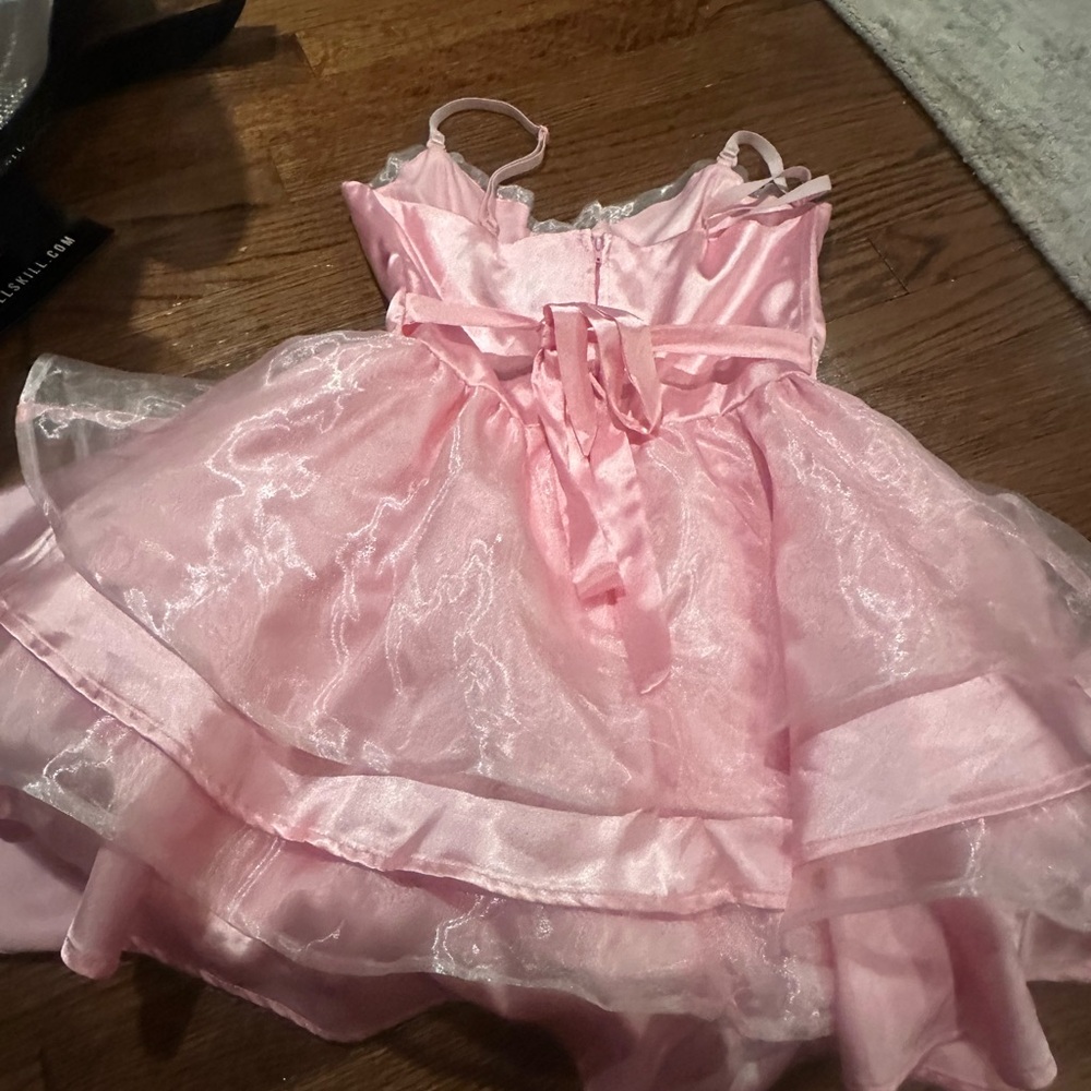 Dolls Kill Glinda Wicked Bubbly witch Pink Fairy Costume M NWT - Picture 8 of 14